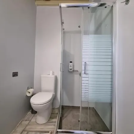 Beachfront 2br - Free Parking Apartmán Livadi (Serifos)