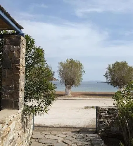 Beachfront 2br - Free Parking * 利瓦迪奥